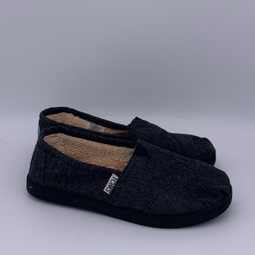 TOMS fur lined